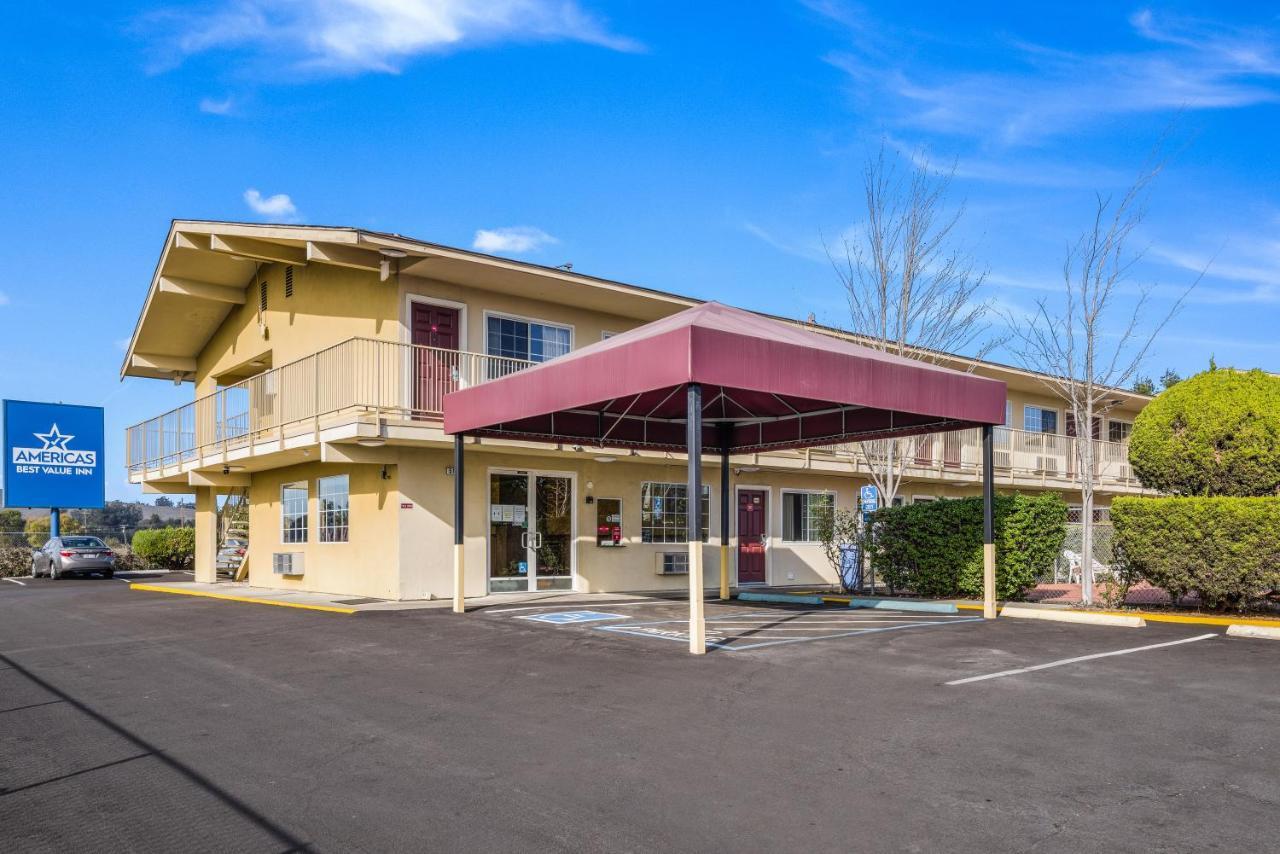 Americas Best Value Inn - เปตาลูมา ภายนอก รูปภาพ